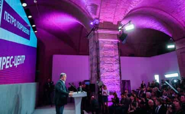 Порошенко заявил, что хочет дебатов с Зеленским