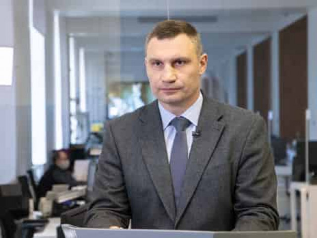 Кличко раскритиковал киевлян за пикники, прогулки по городу и отказ от обсервации
