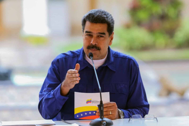 В США потребовали, чтобы Мадуро покинул Венесуэлу 