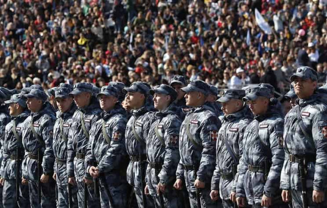 Over 100,000 take part in May 1 demonstration in Moscow - police