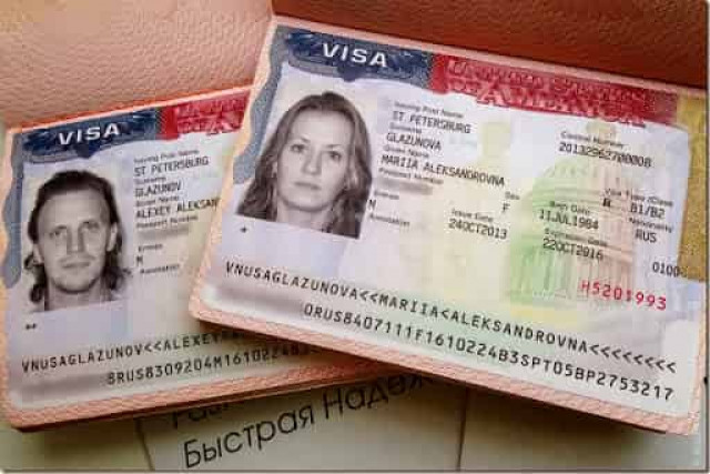В США требуют ссылки на соцсети при получении визы 