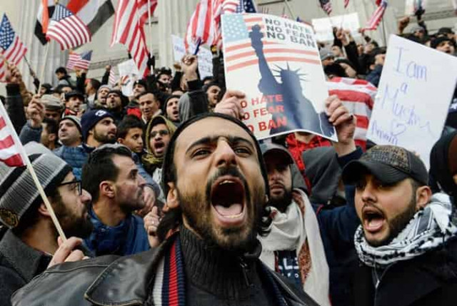 В США ожидается бунт мигрантов