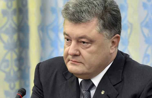 Порошенко потребовал ускорить подготовку нового иска к России за Крым и Донбасс