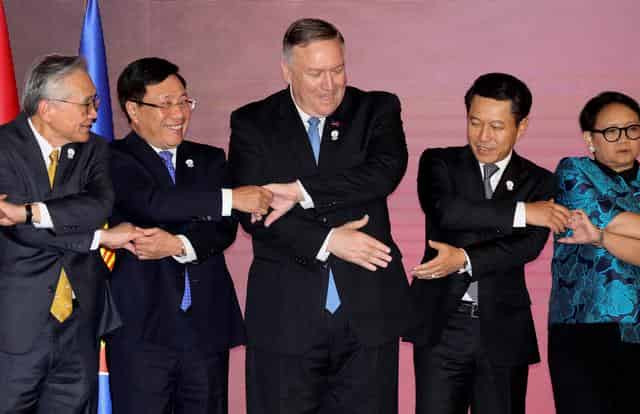 Conciliatory tone as top diplomats from United States and China meet