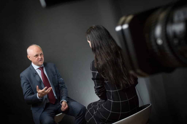 Советник Зеленского: Вернем Донбасс через пять лет