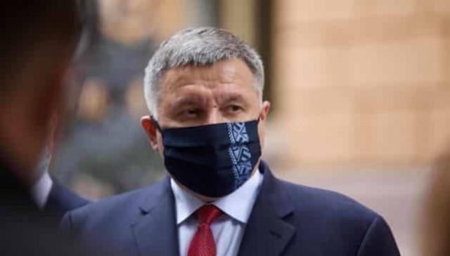 Кто поддерживает отставку Авакова