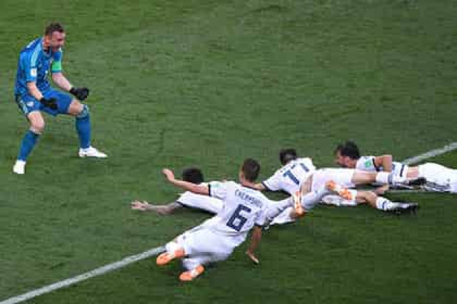 Успех сборной обогатил российский футбол на миллионы
