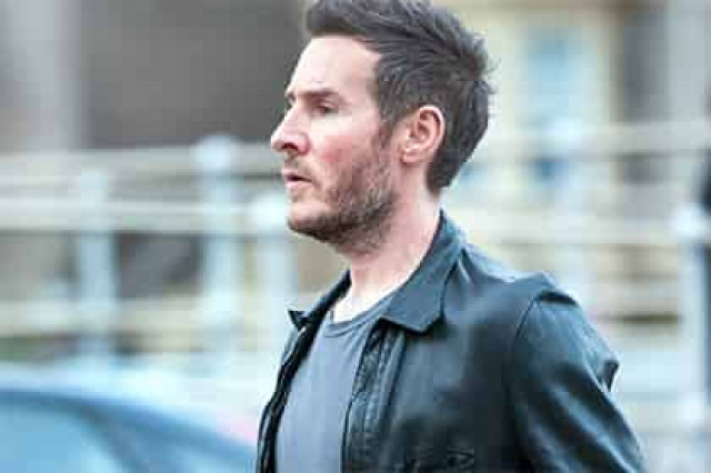 Британский журналист связал личность Бэнкси с участником Massive Attack