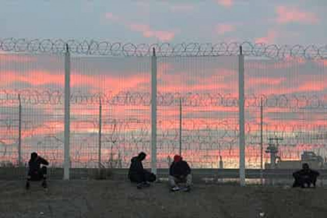 Мэр французского Кале запретила раздавать еду мигрантам