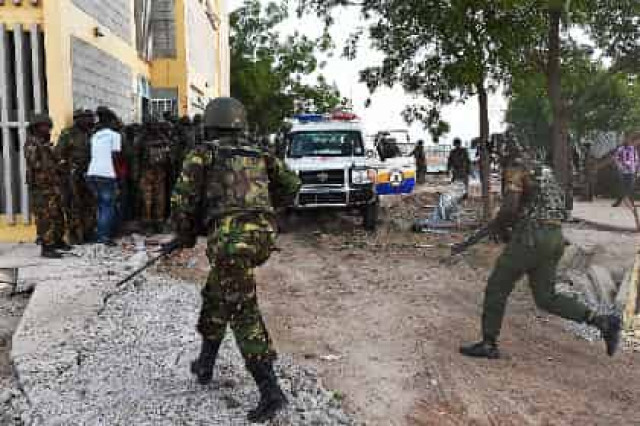 Жертвами нападения исламистов на университет в Кении стали 147 человек
