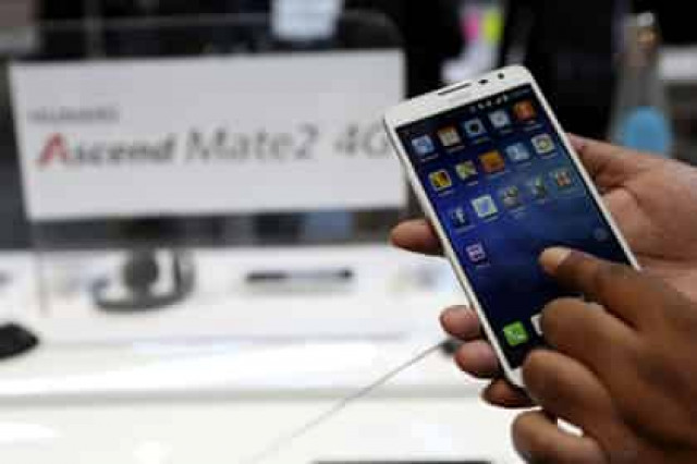 Пентагон испугался утечки и запретил китайские смартфоны
