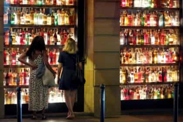 Названы самые пьющие профессии
