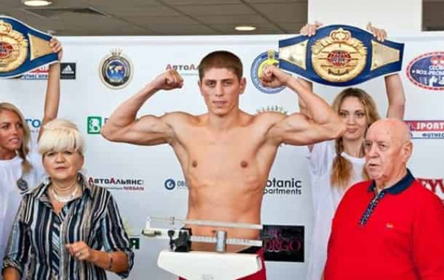 Украинскому боксеру Копыленко не дали выиграть пояс WBC