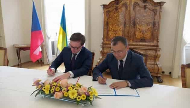 Diplomats agree on Ukrainian-Czech forum creation