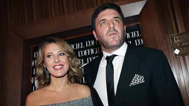 Ксению Собчак застали на отдыхе с Максимом Виторганом
