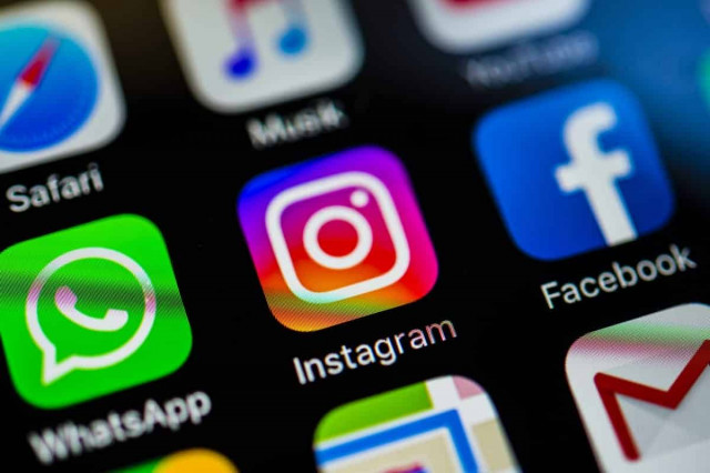 В работе Facebook, Instagram и WhatsApp произошел глобальный сбой