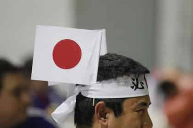 Трое россиян получили японские государственные награды