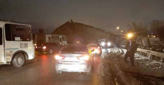 У Росії обвалився скандальний міст Путіна