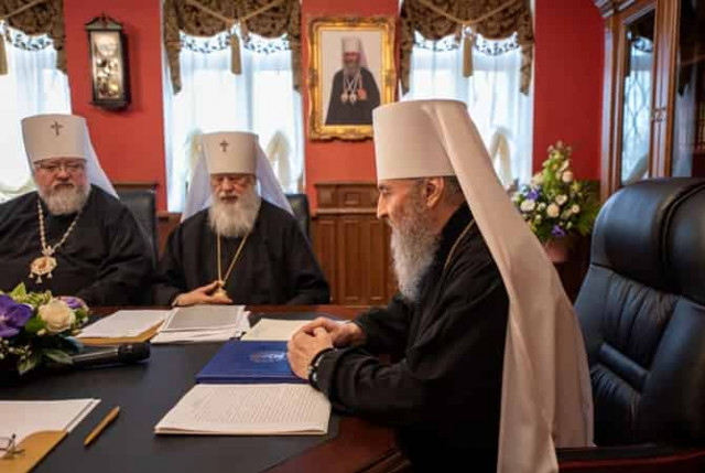Синод УПЦ МП призвал Вселенского патриарха отозвать томос
