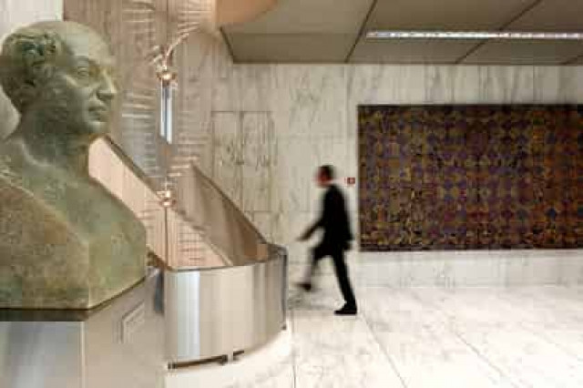 Ротшильды решили помочь Дерипаске
