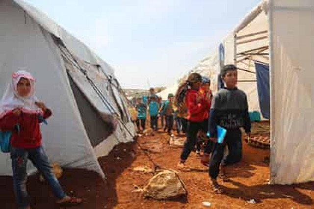 Сирийских беженцев позвали домой