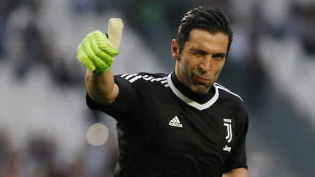 Легендарний воротар Буффон знову грає за «Ювентус»