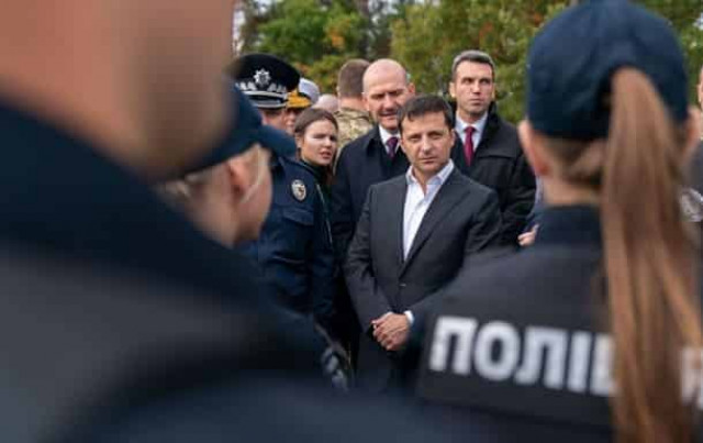 Зеленський заявив про неправильне трактуваня протестуючими формули Штайнмайера