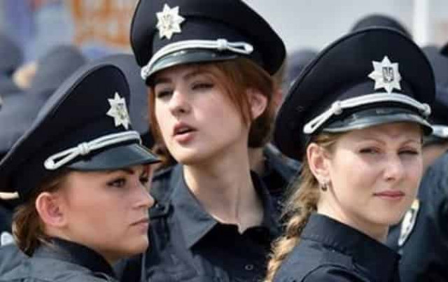 Аваков розповів, скільки жінок працює в МВС