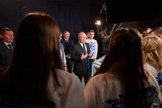 Путин подписал закон о волонтерах
