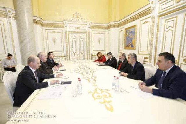 Армения и Польша обсуждают сотрудничество в сфере военной промышленности
