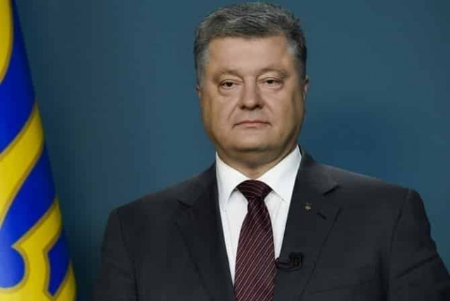 Порошенко вновь призвал Зеленского идти на дебаты 