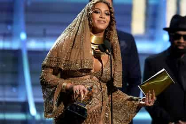 Бейонсе заподозрили в отказе стареть
