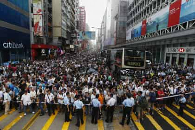 Протестующим в Гонконге предъявили ультиматум