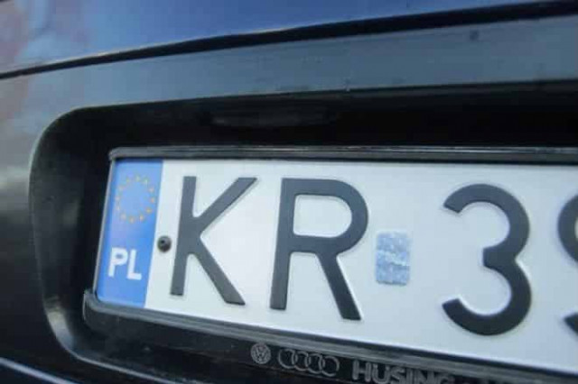 «Розмитнити» евробляху, не встаючи з дивана: в Україні ввели онлайн-калькулятор для іноземних авто