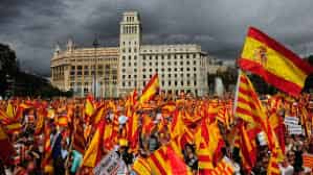 Spanish PM blasts opponents over links to far right