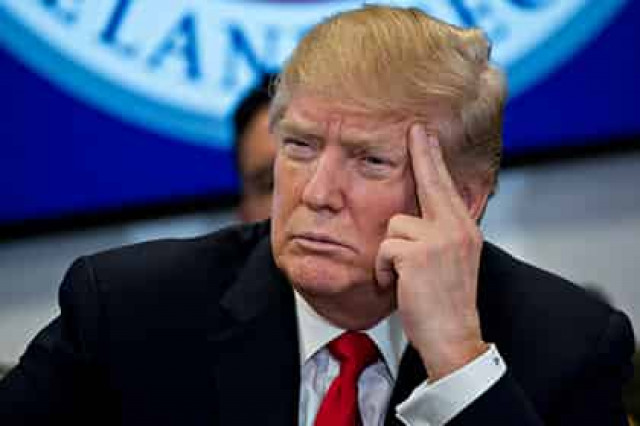 Трамп заподозрил не хлопавших ему демократов в госизмене
