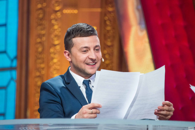 Эксперты: феномен Зеленского - психологическая усталость и желание «сбежать»