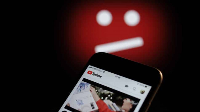 YouTube влаштує масову чистку відео про ненависть