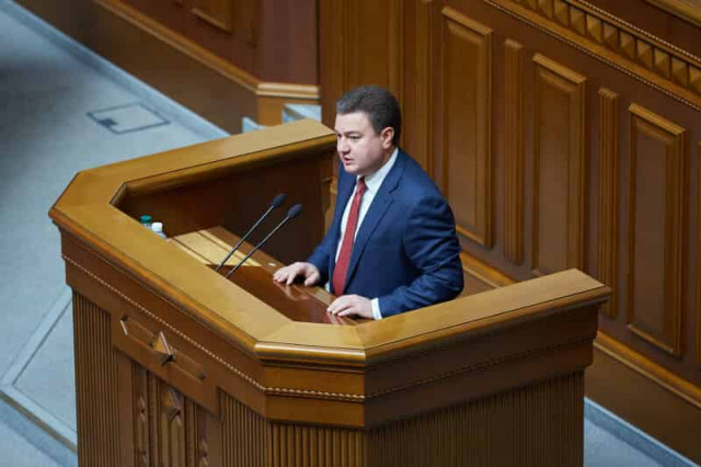 Рада приняла закон, который предусматривает процедуру импичмента президента