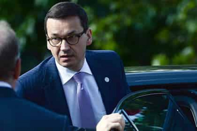 Самолет с премьером Польши пошел на взлет и сломался