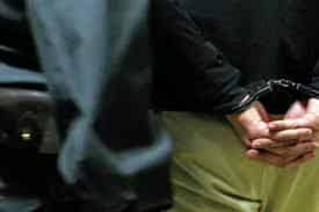 Мужчину заподозрили в преступном обрезании детей в Британии