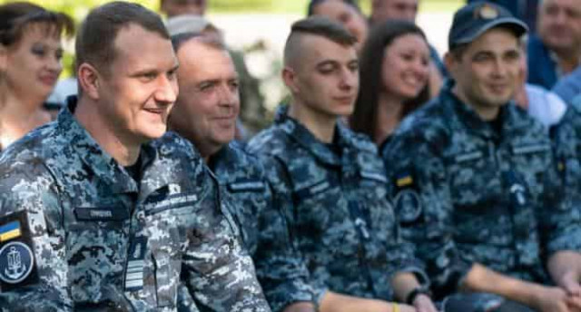 ГБР открыло уголовные дела на моряков, которых с такой помпой «освобождал» Зеленский