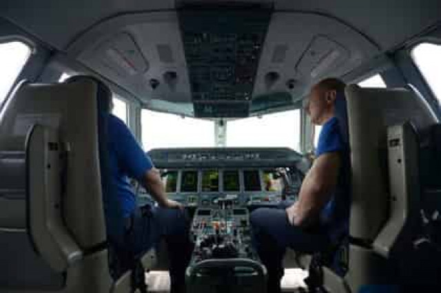 Пилотов обяжут выходить на связь каждые 15 минут
