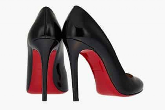 Лубутену отказали в эксклюзивном праве на красные подошвы
