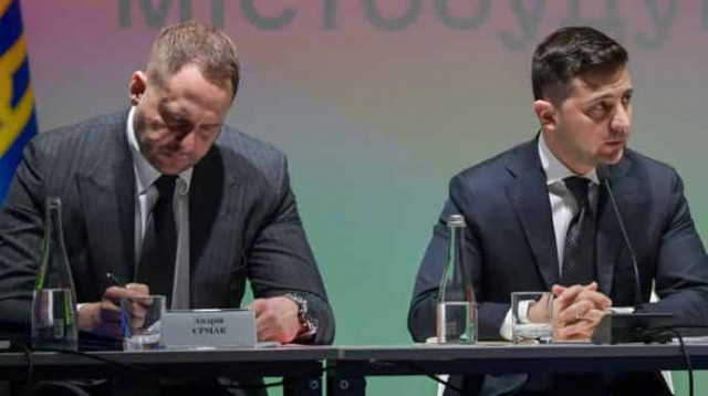 Зеленский ответил на петицию об увольнении главы офиса