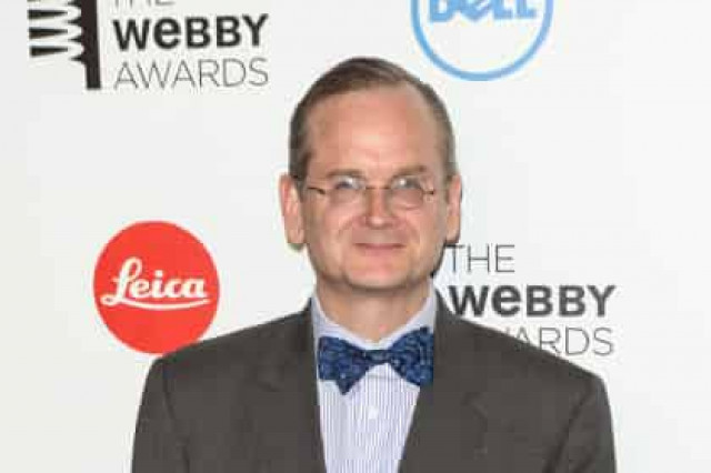 Преподаватель Гарвардского университета вступил в президентскую гонку в США