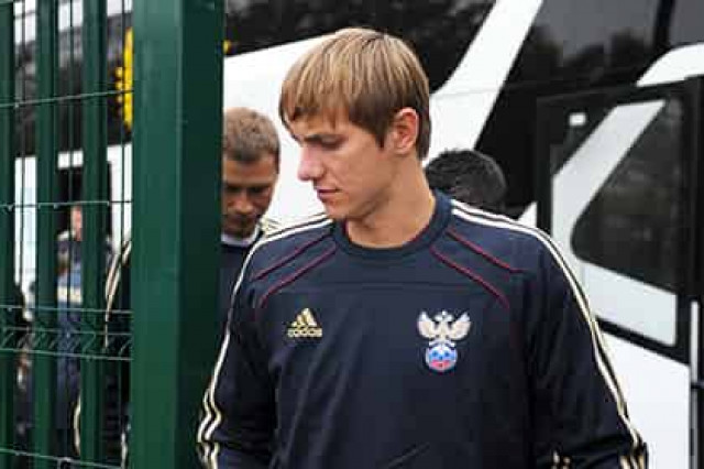 Павлюченко на Porsche подрезал машину и полез в драку в центре Екатеринбурга