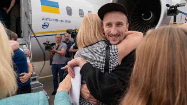 Бывший узник Кремля Кольченко привез в Украину необычные и трогательные сувениры