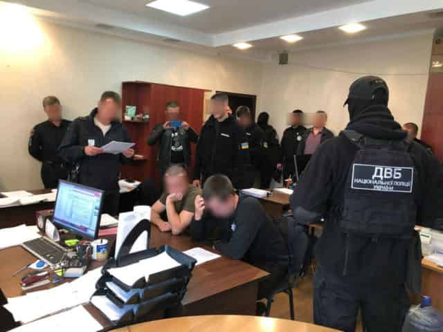 “Катували і били”: одеські копи відзначилися нелюдською жорстокістю, свавілля потрапило на камеру