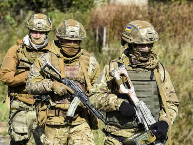 У зону розведення сил на Донбасі стягнули поліцію: що про це відомо